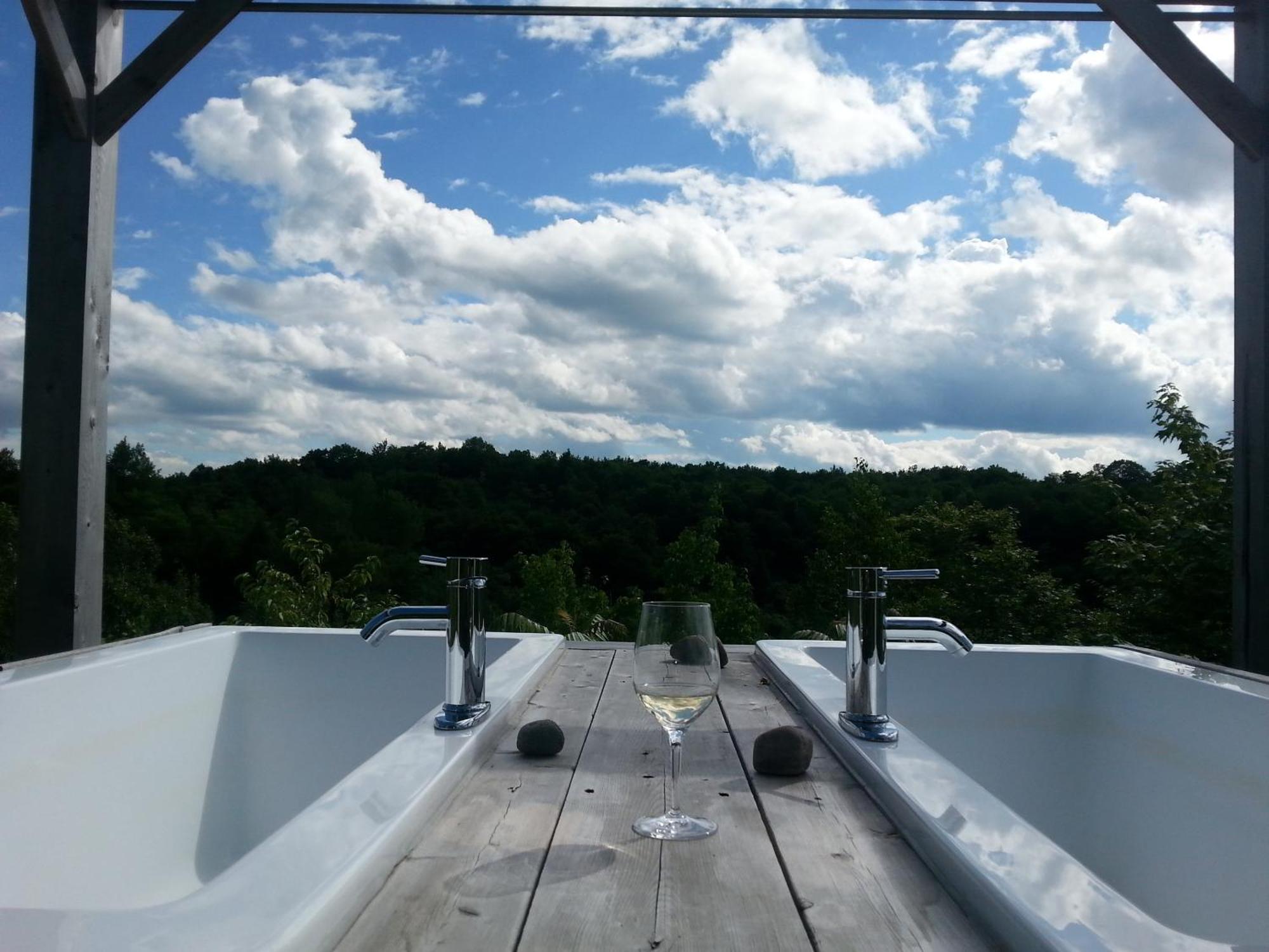 Eco Spa Highland Grenville-Sur-La-Rouge Exterior foto